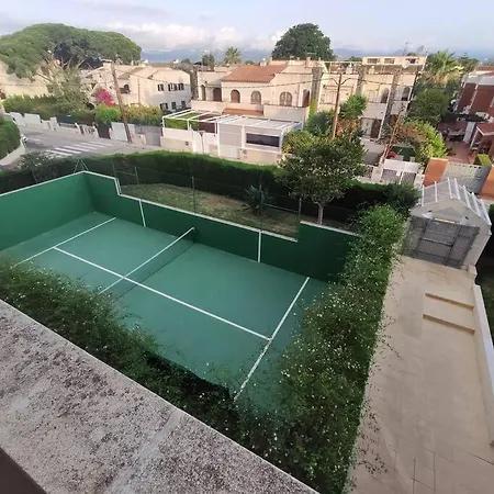A Cozy With Pool - Cambrils