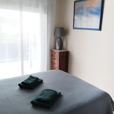 A Cozy With Pool - Cambrils