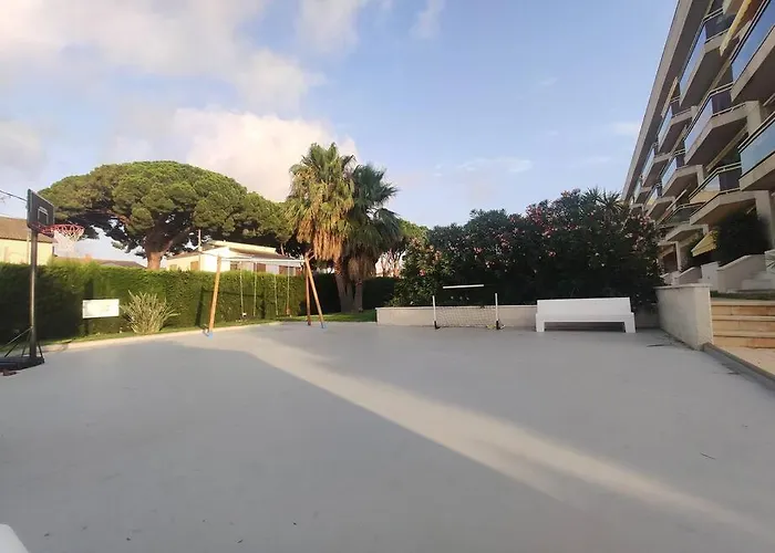 A Cozy With Pool - Cambrils * Marina